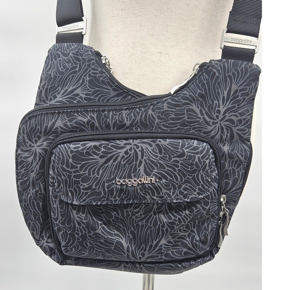 Baggallini Black Floral Nylon Crossbody Bag Travel Organizer Shoulder Purse